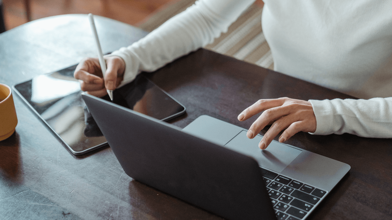 The Solopreneur's Guide to Choosing a Registered Agent The Solopreneur’s Guide to Picking the Perfect Registered Agent